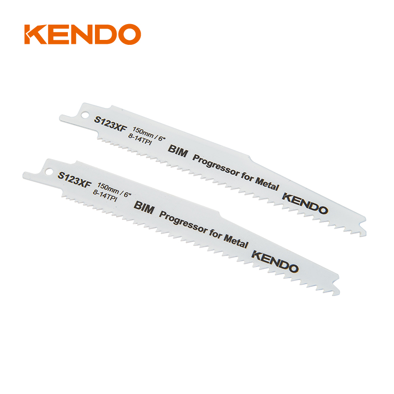 Lưỡi cưa chuyển động qua lại