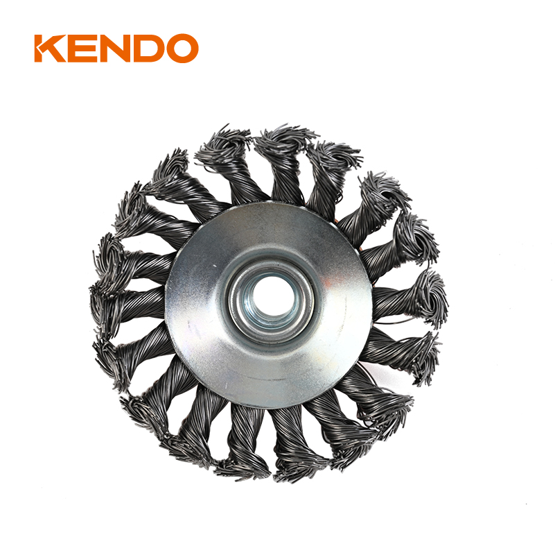 Bàn chải vát, dây thắt nút