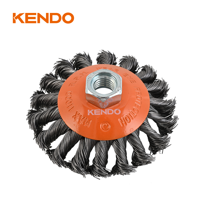 Bàn chải vát, dây thắt nút